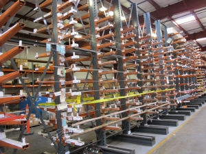 LOT ASSORTED SEAMLESS TYPE TUBE & FLAT TYPE BARS (W-50) LOADING & HANDLING FEE $25-